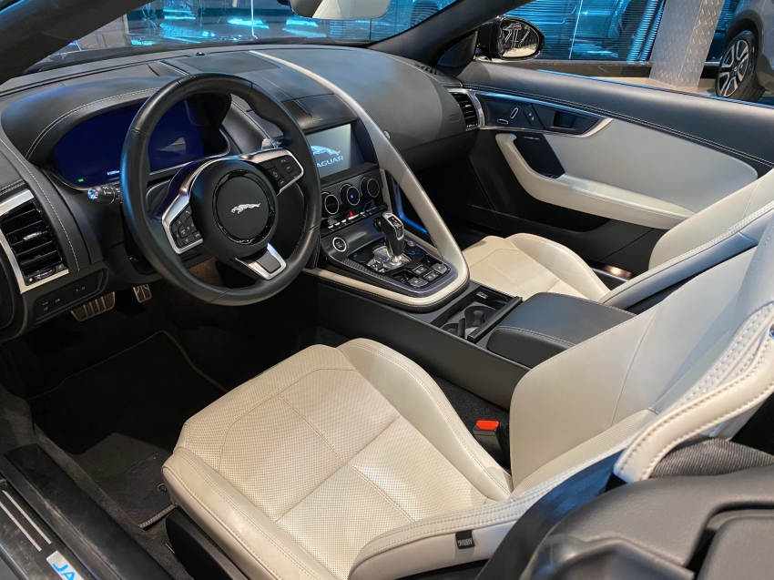 Jaguar F-TYPE 2020 - Image 10